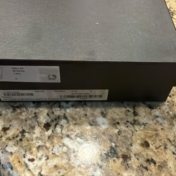 SAINT LAURENT
Cassandre Chain matelassé textured-leather wallet - Picture 4 of 6